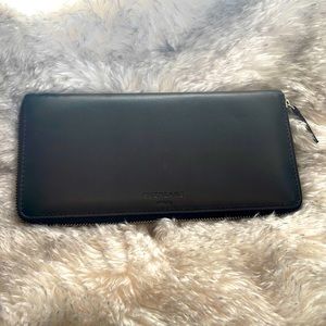 Everlane leather wallet